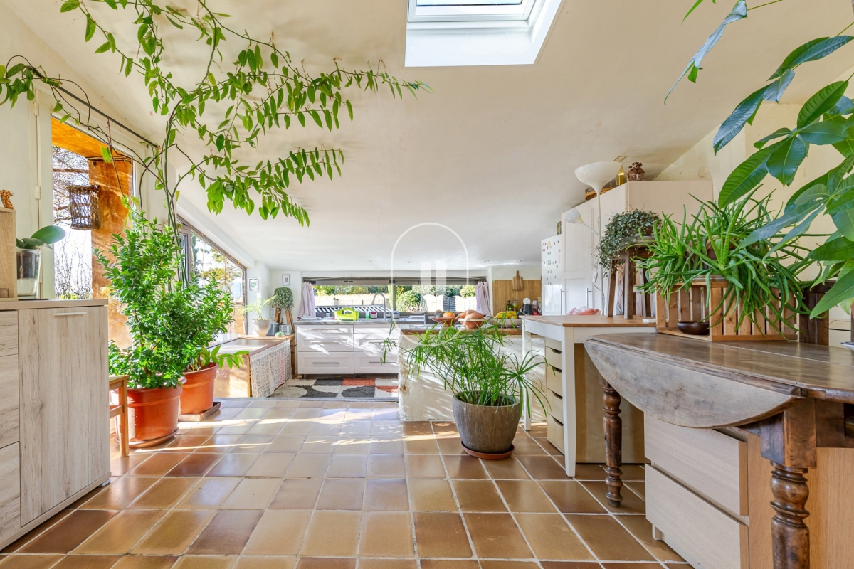 Maison de luxe à vendre à Roussillon, 477 000 €, Photo 3