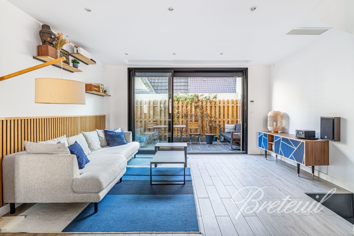 Maison de luxe à vendre à Paris 20Ème, 945 000 €, Photo 1