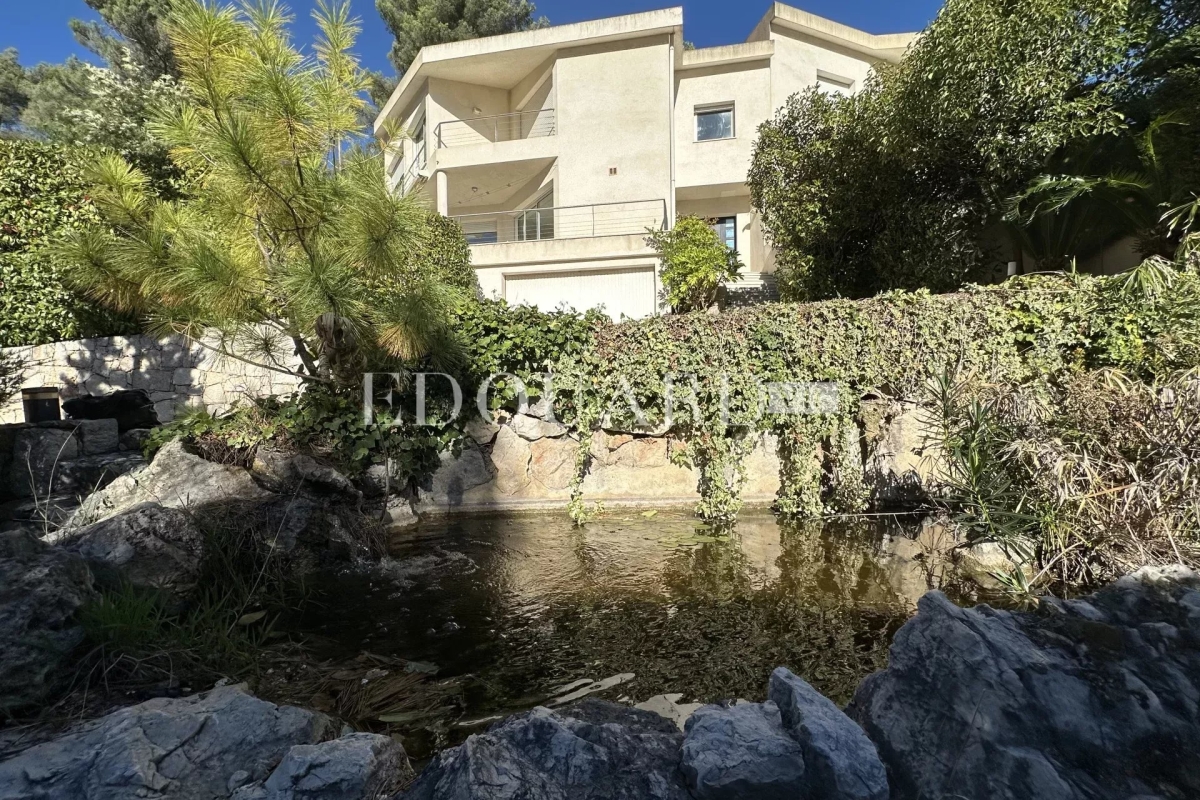 Maison de luxe à vendre à Roquebrune-Cap-Martin, 1 500 000 €, Photo 1