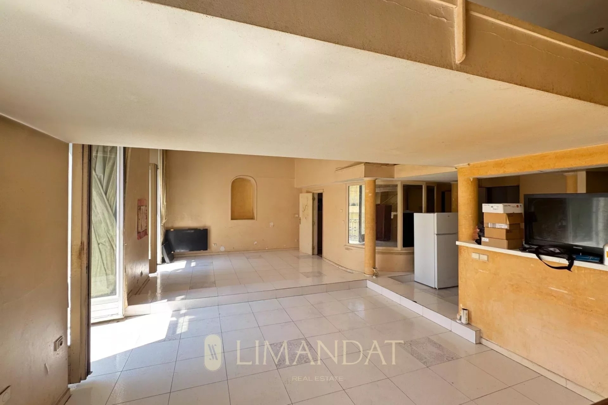 Luxury Apartment for sale in Menton, 395 000 €, Photo 1