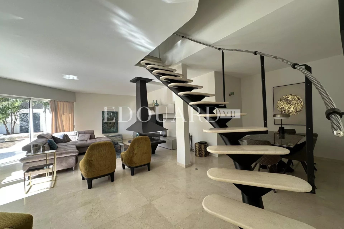 Maison de luxe à vendre à Roquebrune-Cap-Martin, 1 500 000 €, Photo 2