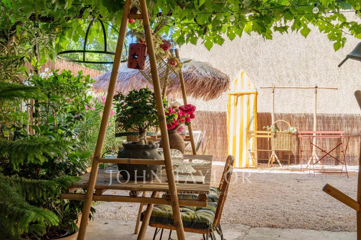 Maison de luxe à vendre à Saint-Cyr-sur-Mer, 1 352 000 €, Photo 3