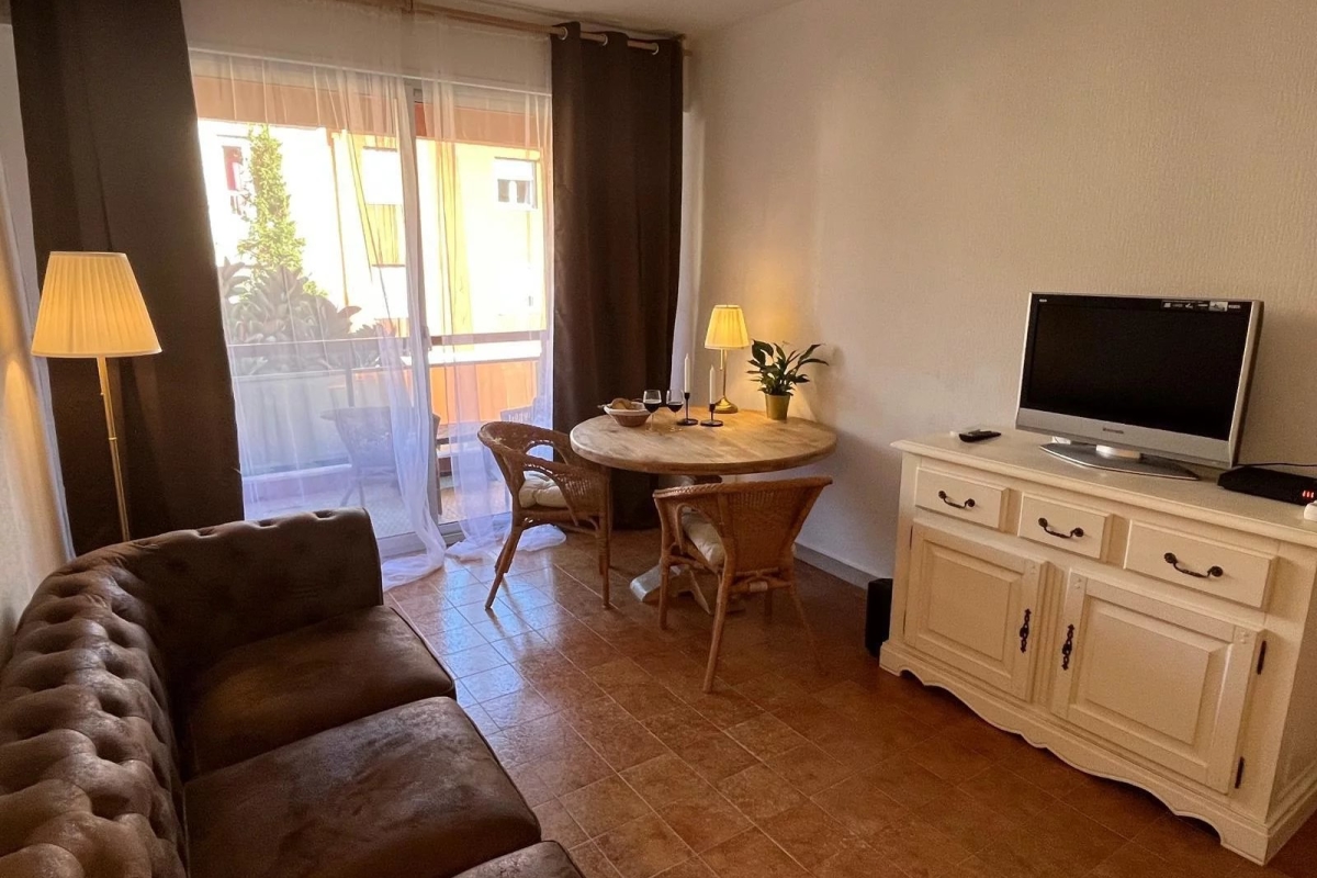 Luxury Apartment for sale in Beaulieu-sur-Mer, 350 000 €, Photo 2