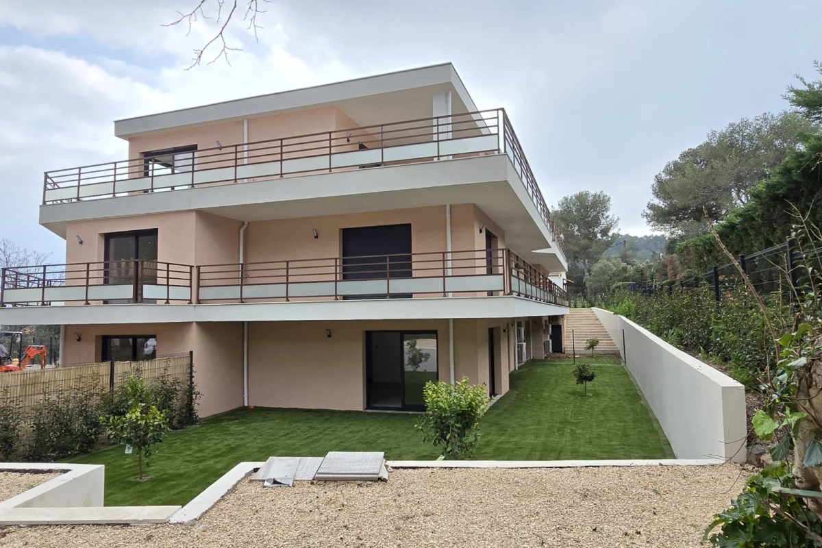 Luxury Apartment for sale in Saint-Raphaël, 680 000 €, Photo 4