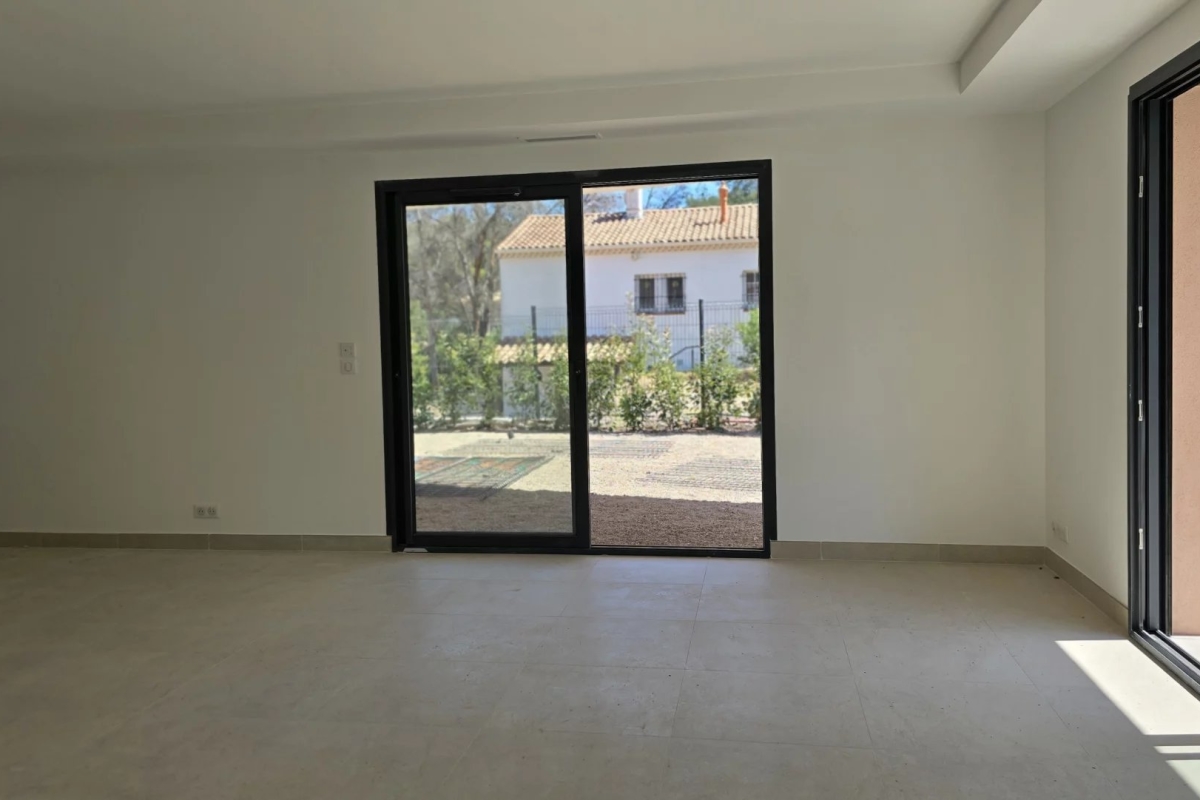 Luxury Apartment for sale in Saint-Raphaël, 699 000 €, Photo 6