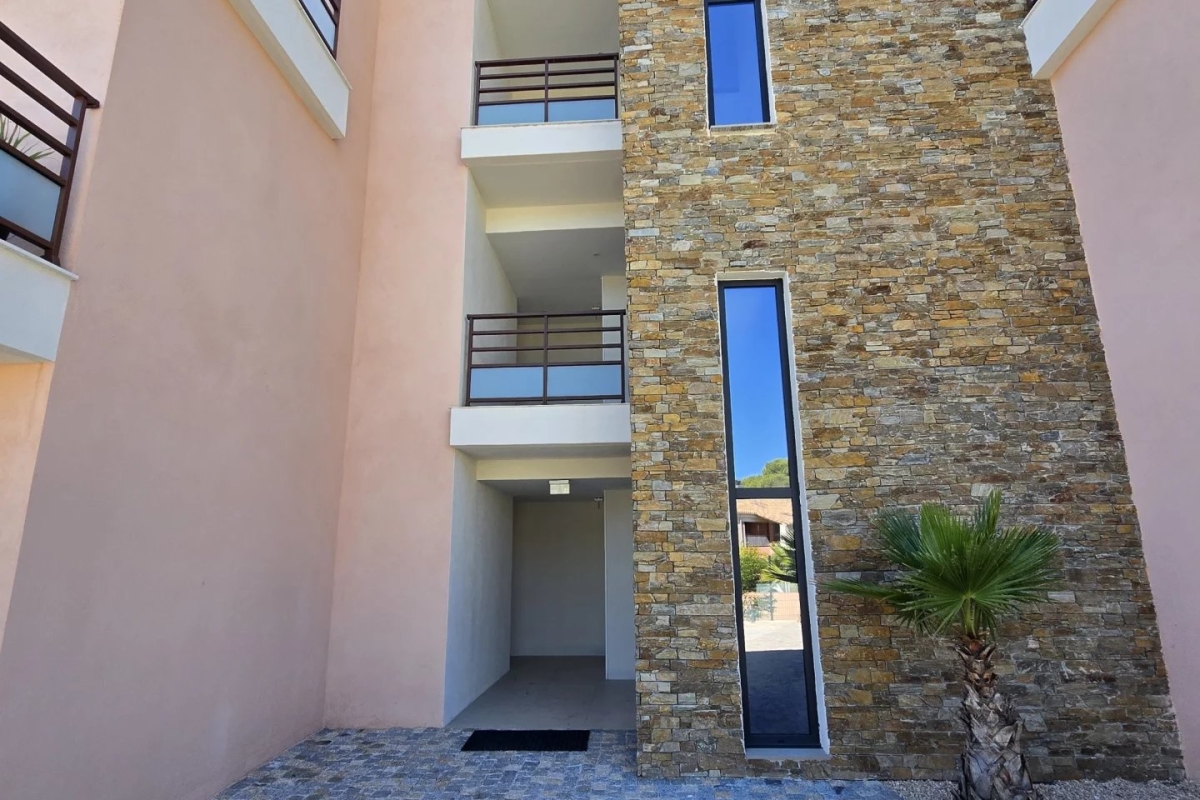 Luxury Apartment for sale in Saint-Raphaël, 680 000 €, Photo 6