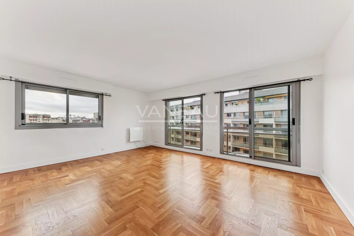 Luxury Apartment for sale in Paris 15Ème, 880 000 €, Photo 3