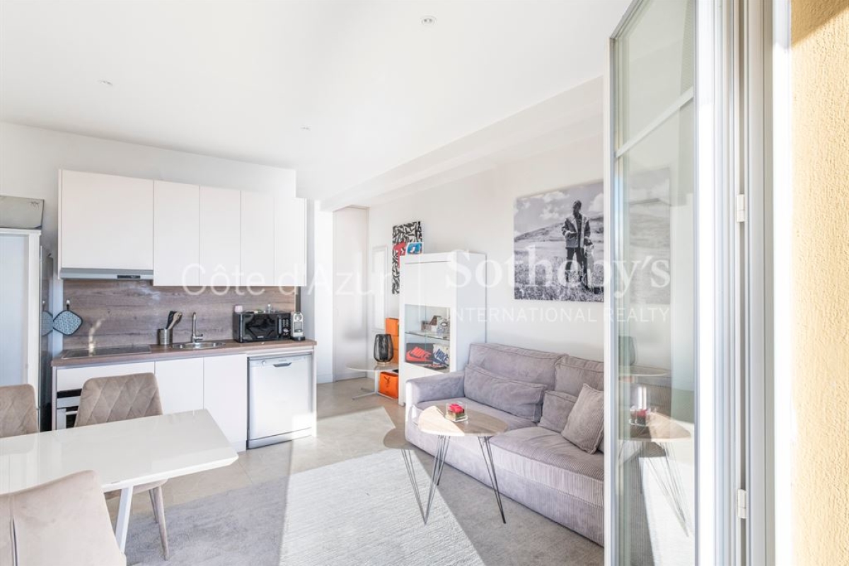 Appartement de luxe à vendre à Èze, 372 000 €, Photo 2