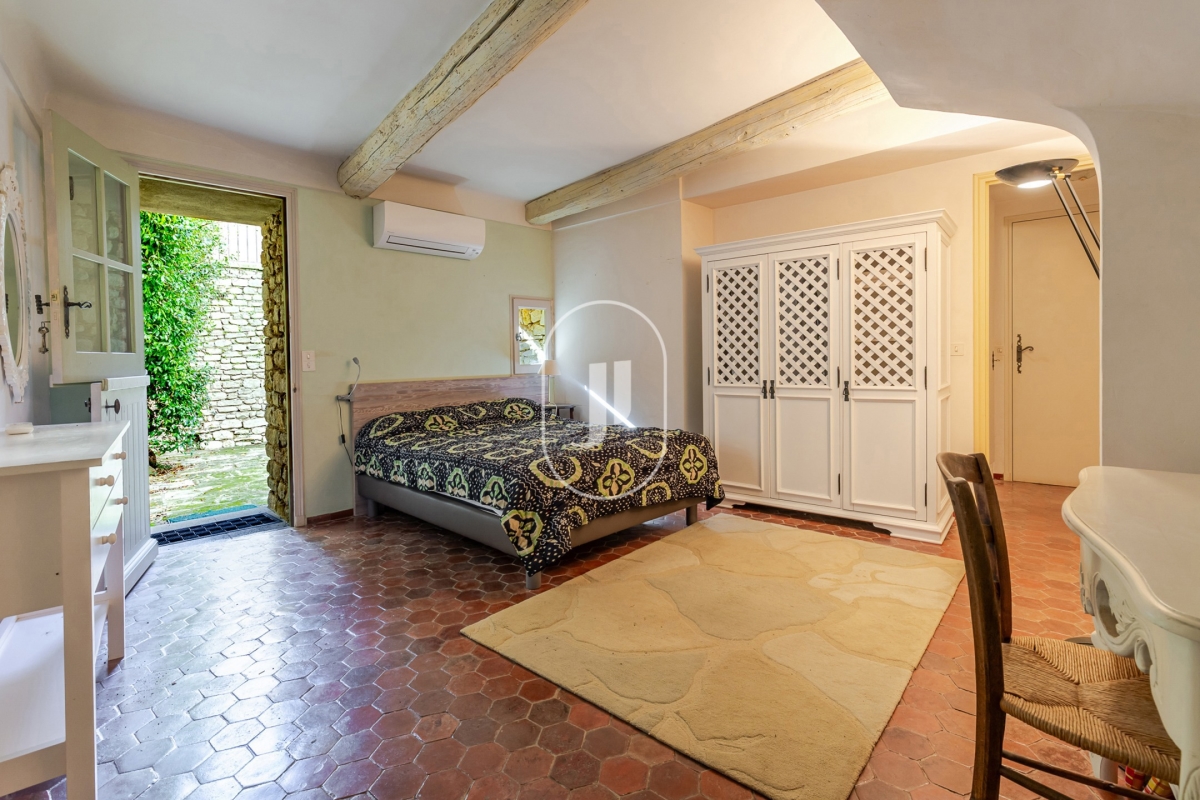 Luxury House for sale in Saint-Martin-de-Castillon, 850 000 €, Photo 7