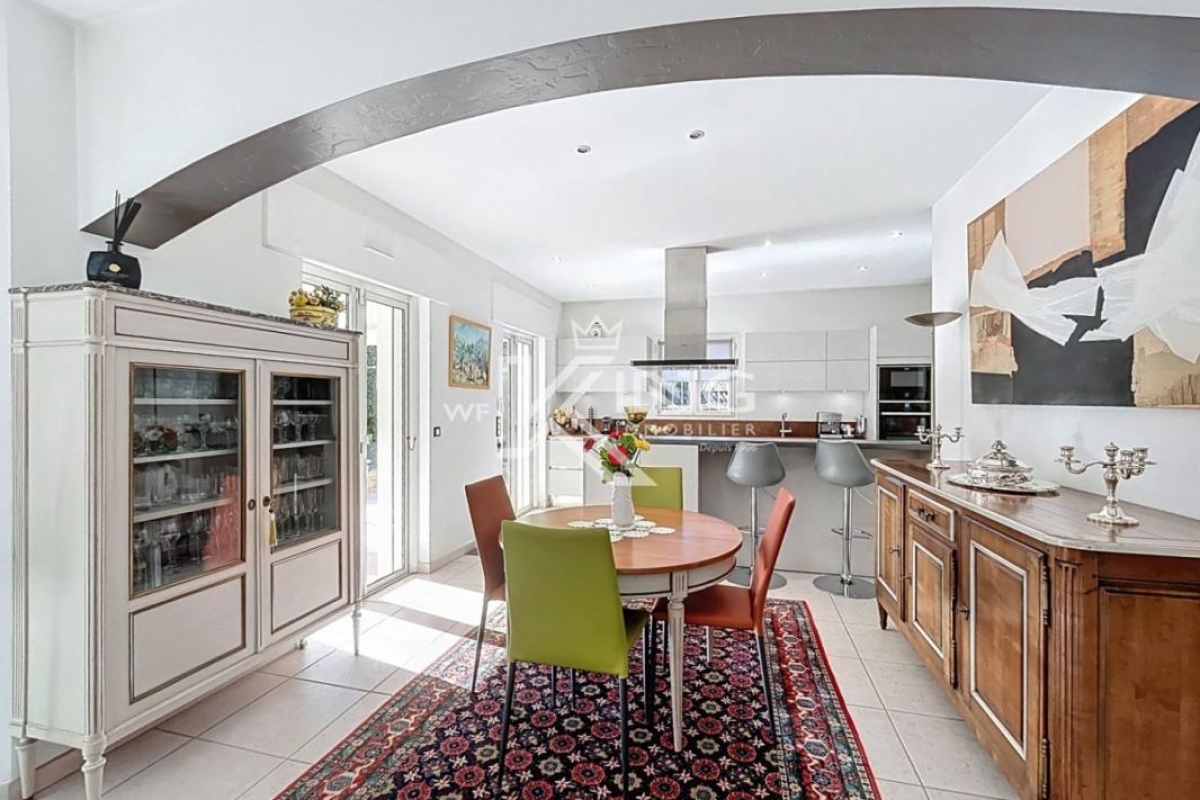 Maison de luxe à vendre à Saint-Raphaël, 1 450 000 €, Photo 3