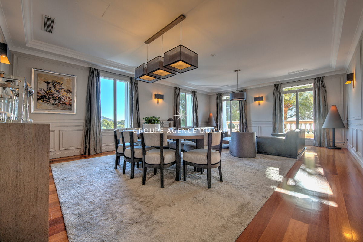 Luxury Apartment for sale in Saint-Raphaël, 2 950 000 €, Photo 4