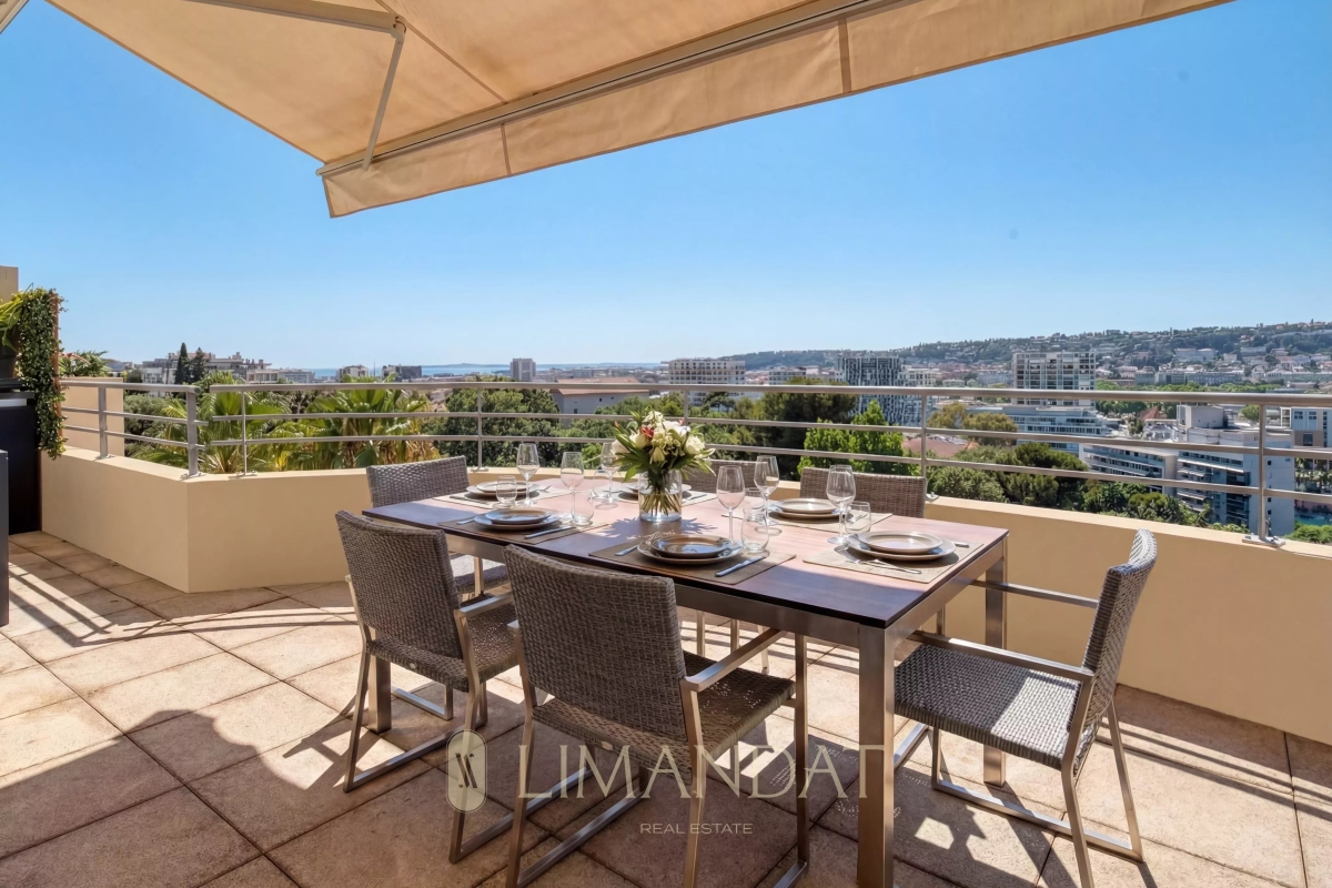 Luxury Apartment for sale in Nice, 445 000 €, Photo 2