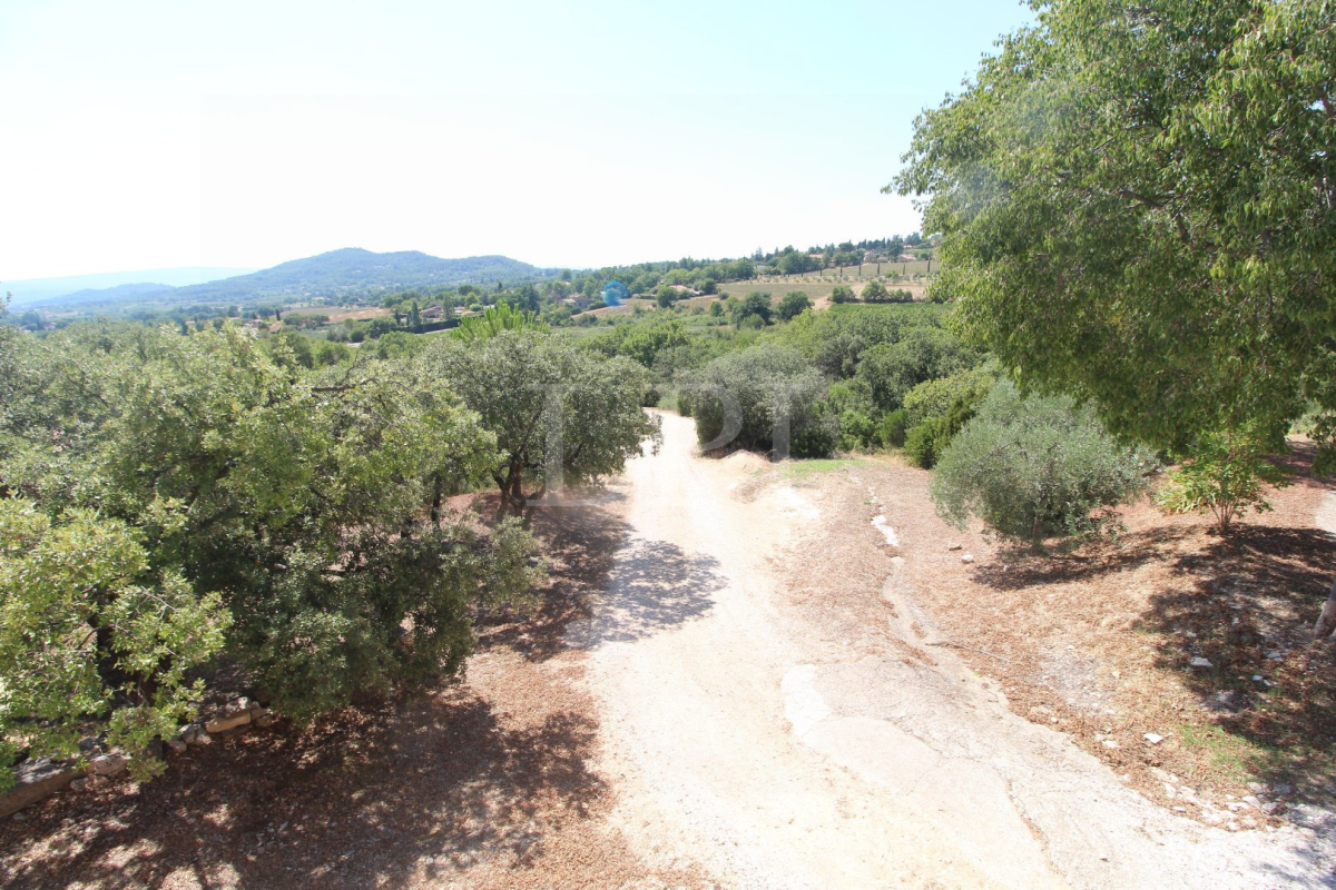 Maison de luxe à vendre à Saint Saturnin les Apt, 758 000 €, Photo 3