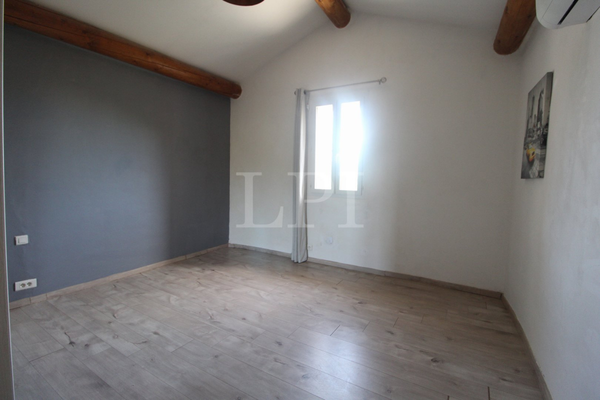 Maison de luxe à vendre à Saint Saturnin les Apt, 585 000 €, Photo 5