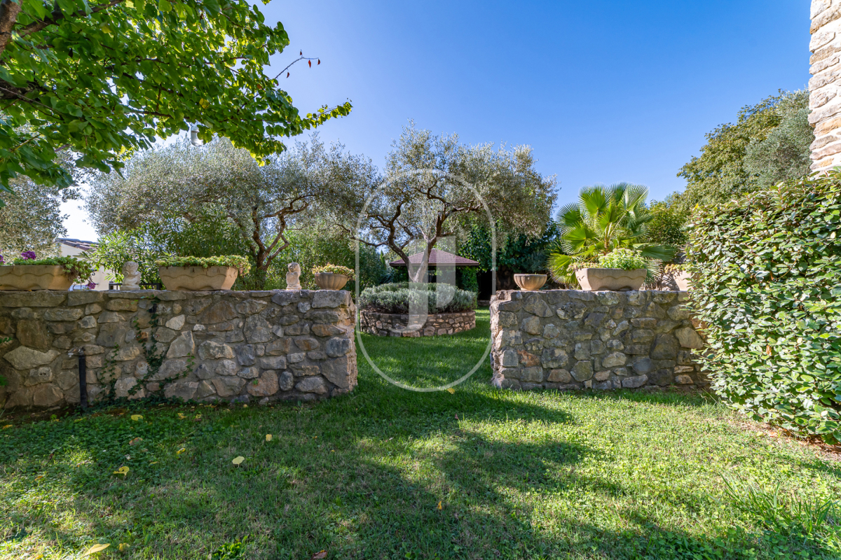 Luxury House for sale in Montignargues, 690 000 €, Photo 5