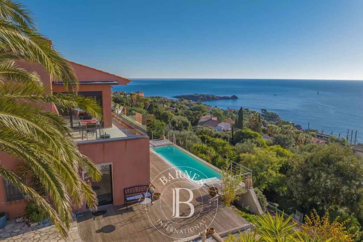 Luxury House for sale in Saint-Raphaël, 1 890 000 €, Photo 2