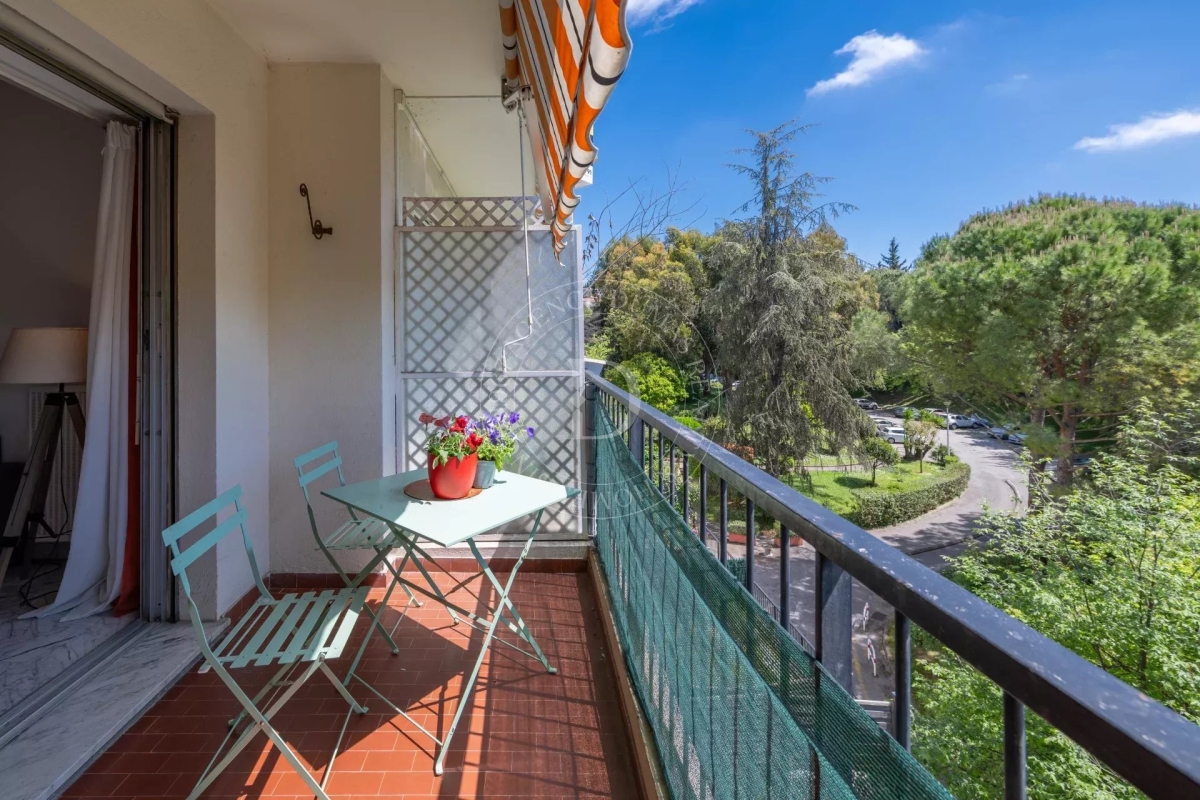 Appartement de luxe à vendre à Nice, 299 000 €, Photo 1