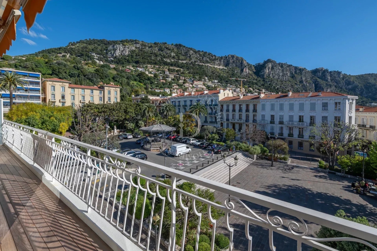 Luxury Apartment for sale in Beaulieu-sur-Mer, 1 390 000 €, Photo 1