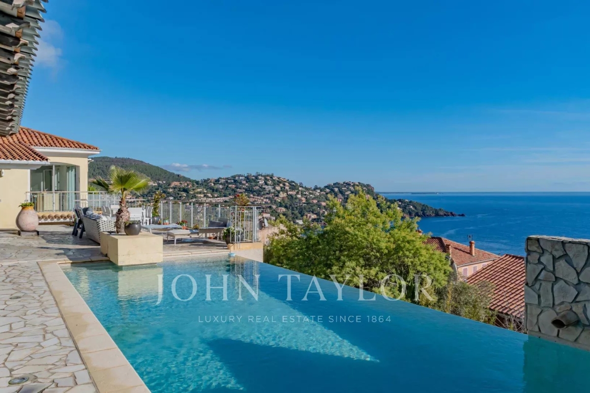 Luxury House for sale in Théoule-sur-Mer, 2 600 000 €, Photo 1