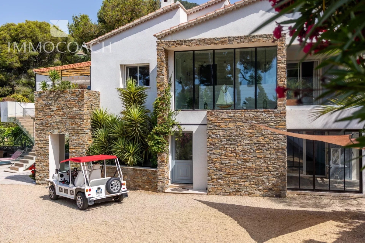 Luxury House for sale in Carqueiranne, 1 770 000 €, Photo 2