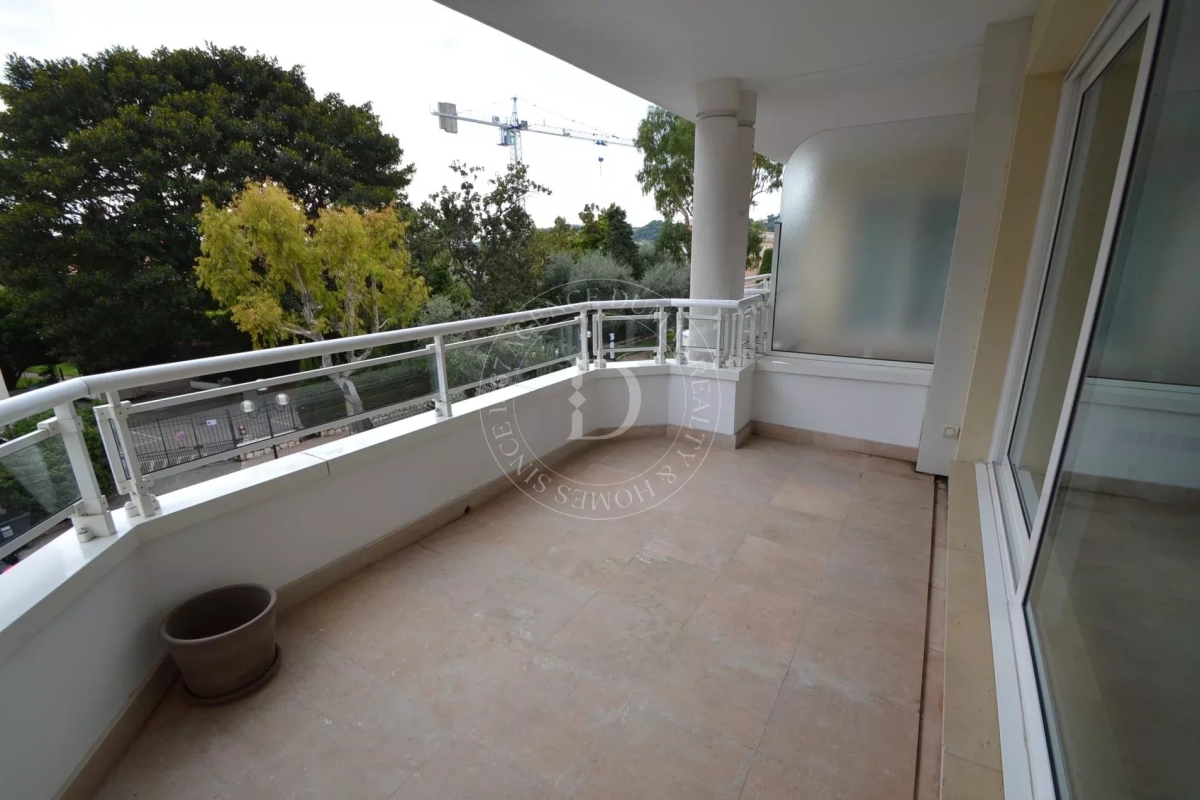 Luxury Apartment for sale in Beaulieu-sur-Mer, 1 090 000 €, Photo 4