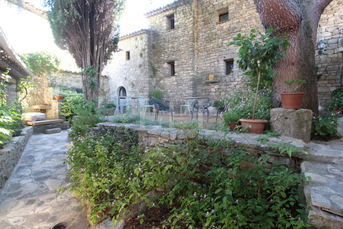 Maison de luxe à vendre à Saint-Martin-de-Castillon, 955 000 €, Photo 1