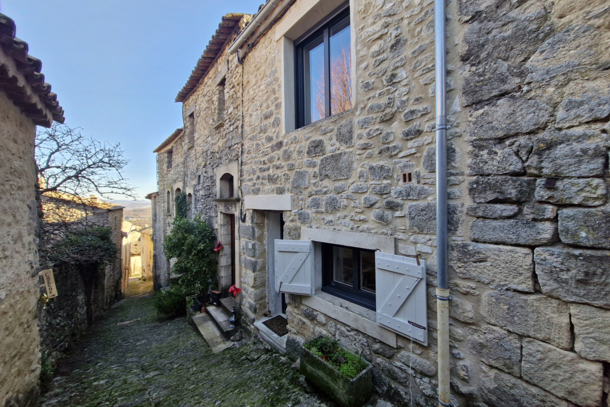 Maison de luxe à vendre à Saignon, 185 500 €, Photo 1