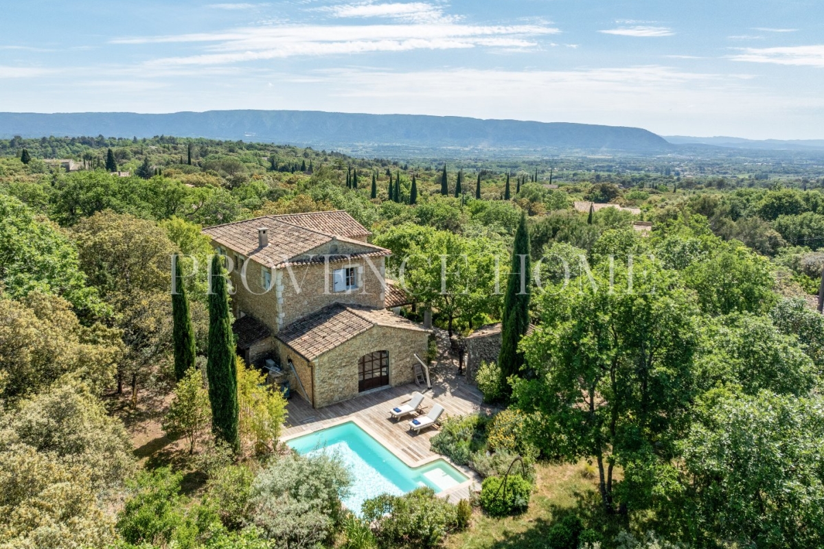 Luxury House for sale in Gordes, 1 700 000 €, Photo 1