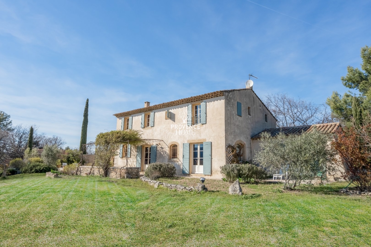 Maison de luxe à vendre à Lacoste, 1 380 000 €, Photo 1