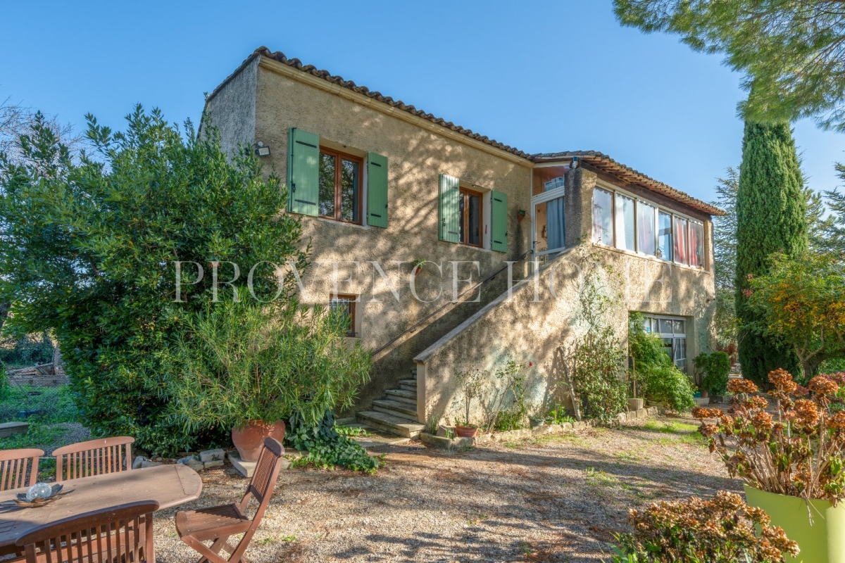 Luxury House for sale in Cabrières-d'Avignon, 530 000 €, Photo 1