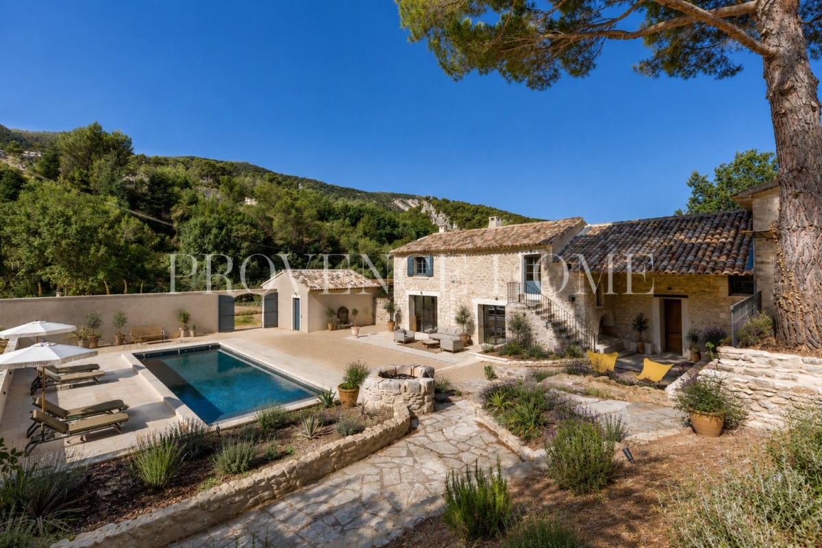 Maison de luxe à vendre à Oppède, 1 995 000 €, Photo 1