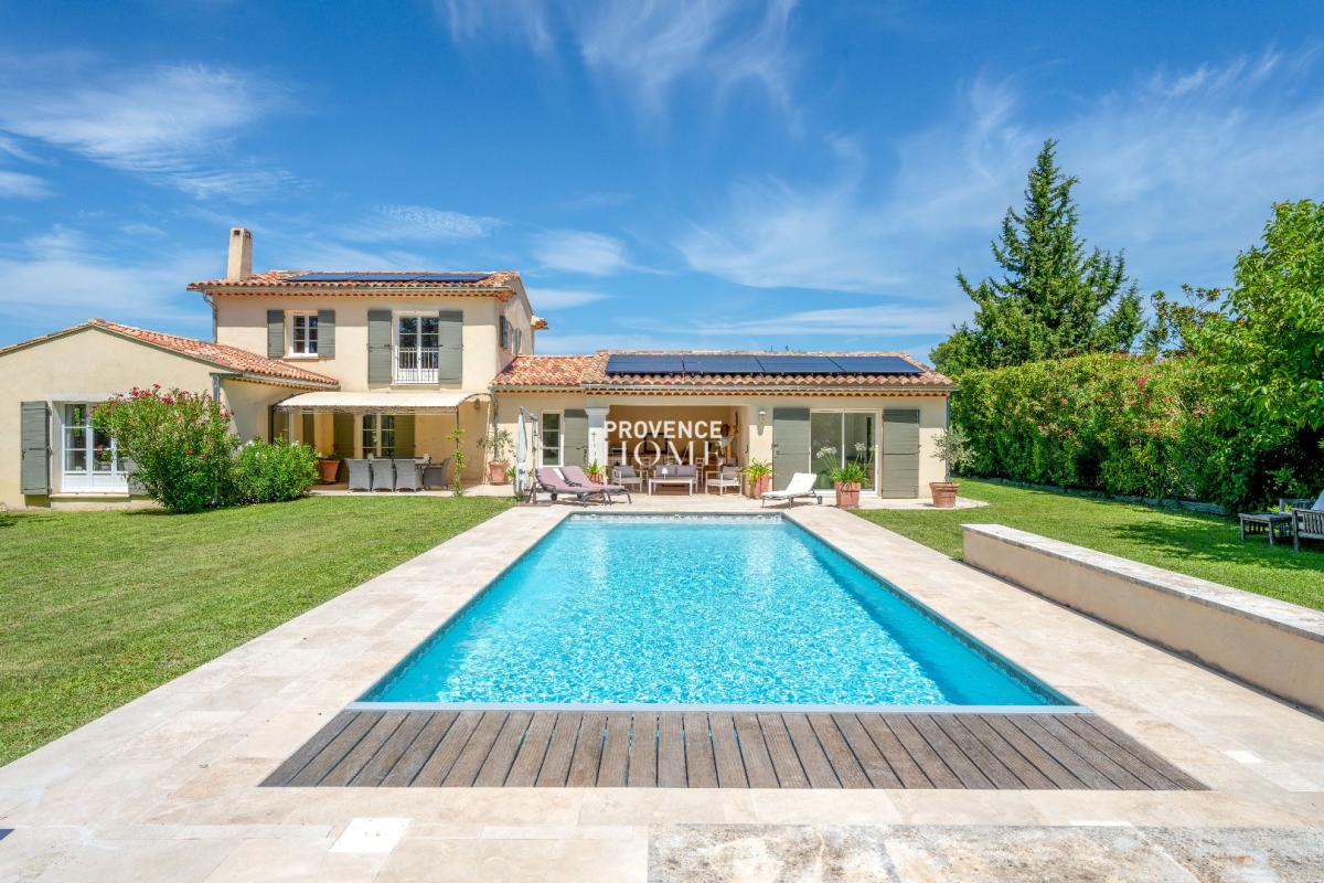 Luxury House for sale in Saumane-de-Vaucluse, 1 070 000 €, Photo 1