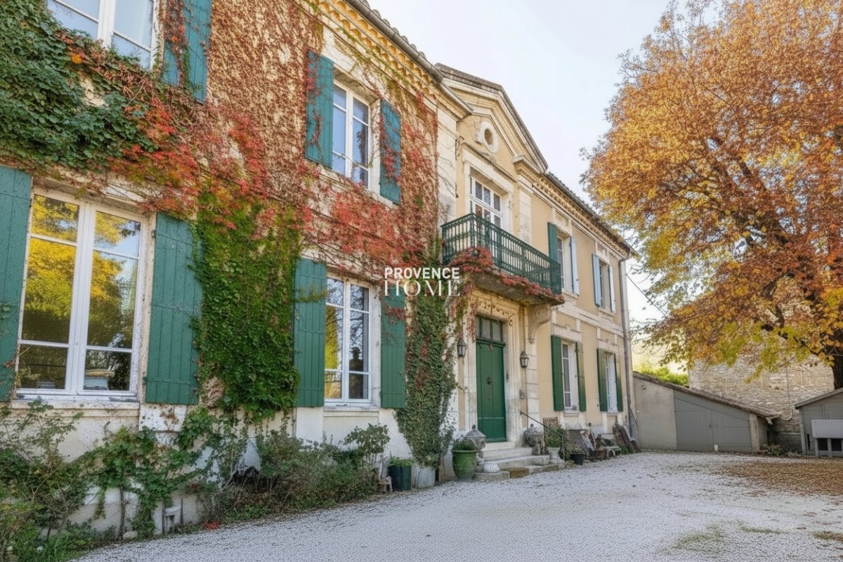 Luxury House for sale in Le Thor, 950 000 €, Photo 1