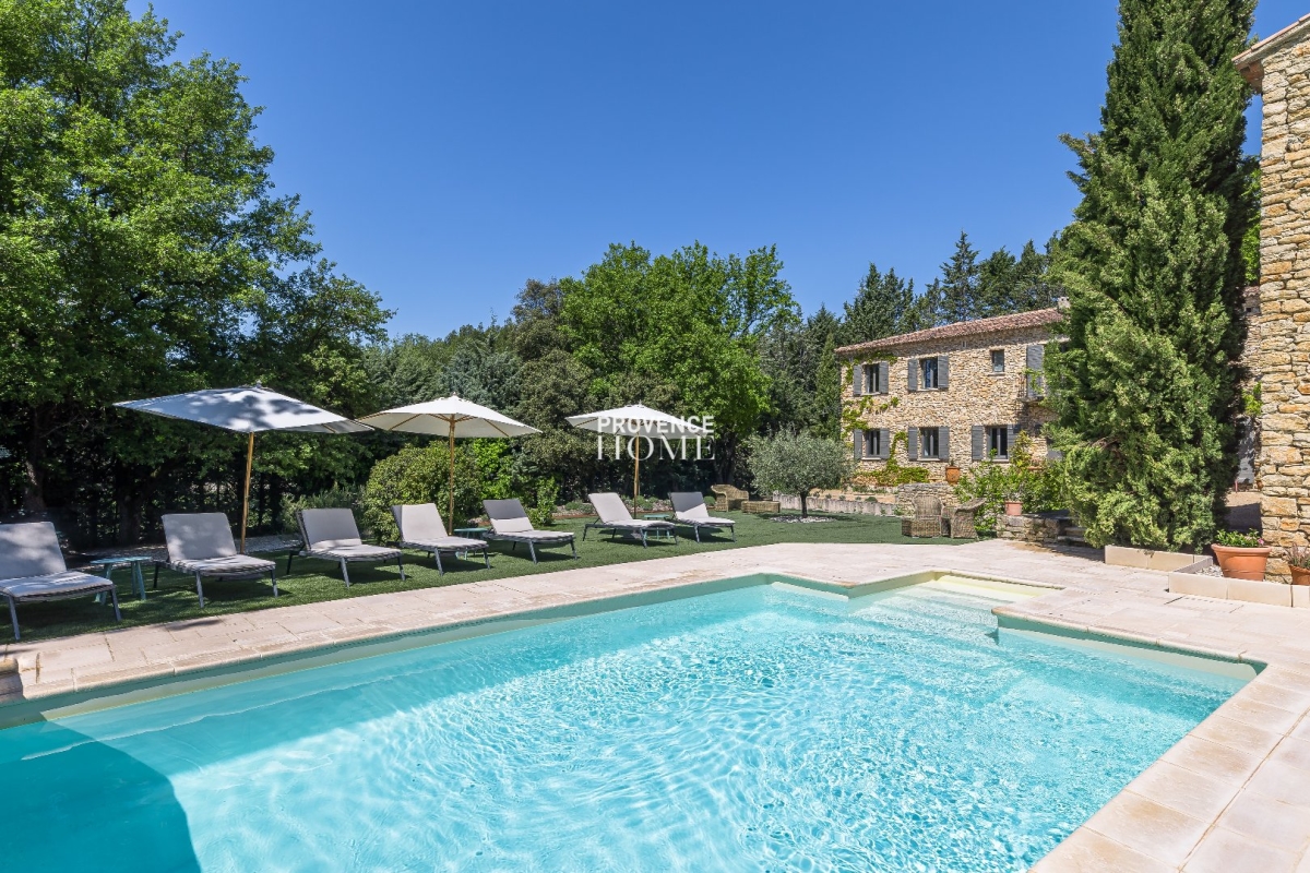 Luxury House for sale in Gordes, 1 780 000 €, Photo 2