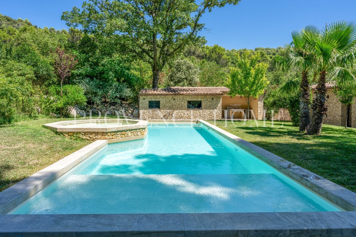 Maison de luxe à vendre à Saumane-de-Vaucluse, 1 295 000 €, Photo 2