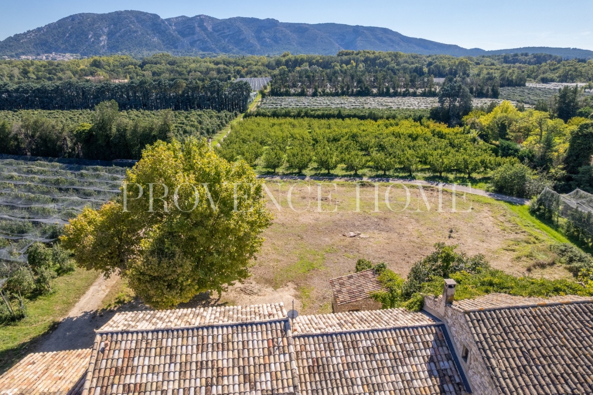 Luxury House for sale in Robion, 900 000 €, Photo 2