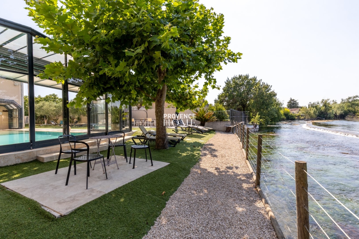 Luxury House for sale in L Isle-sur-La-Sorgue, 2 300 000 €, Photo 2