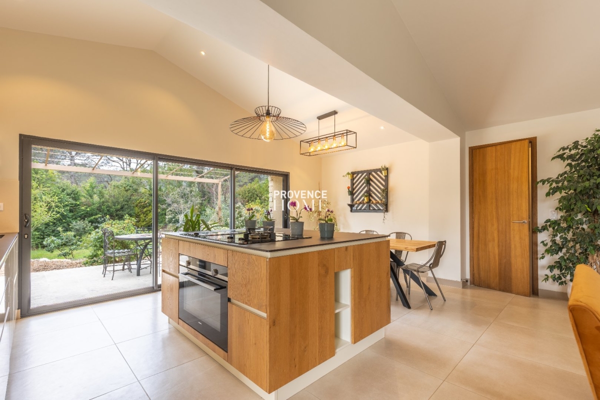 Maison de luxe à vendre à Saumane-de-Vaucluse, 1 495 000 €, Photo 3