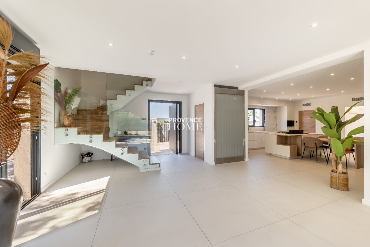 Maison de luxe à vendre à Oppède, 698 000 €, Photo 3