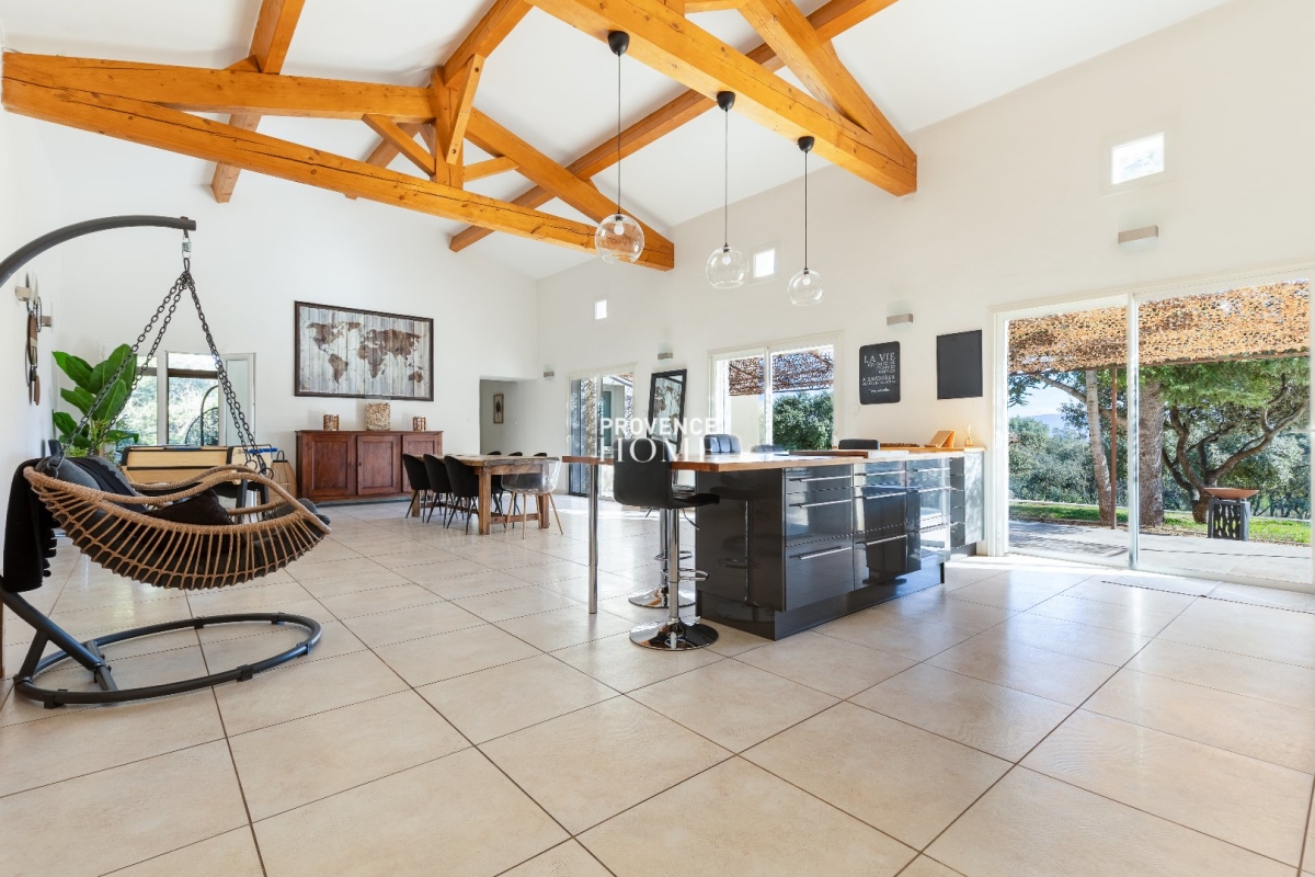 Luxury House for sale in Cabrières-d'Avignon, 1 299 000 €, Photo 3