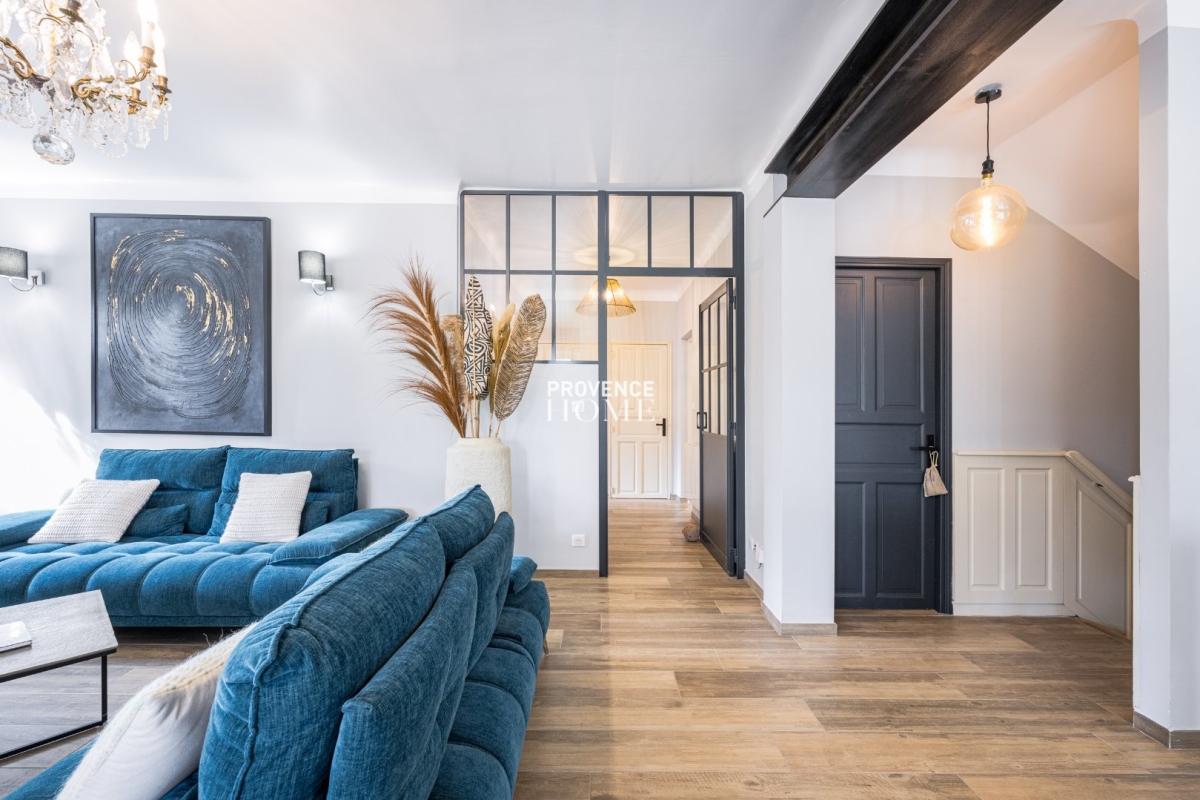 Maison de luxe à vendre à Cheval-Blanc, 925 000 €, Photo 3