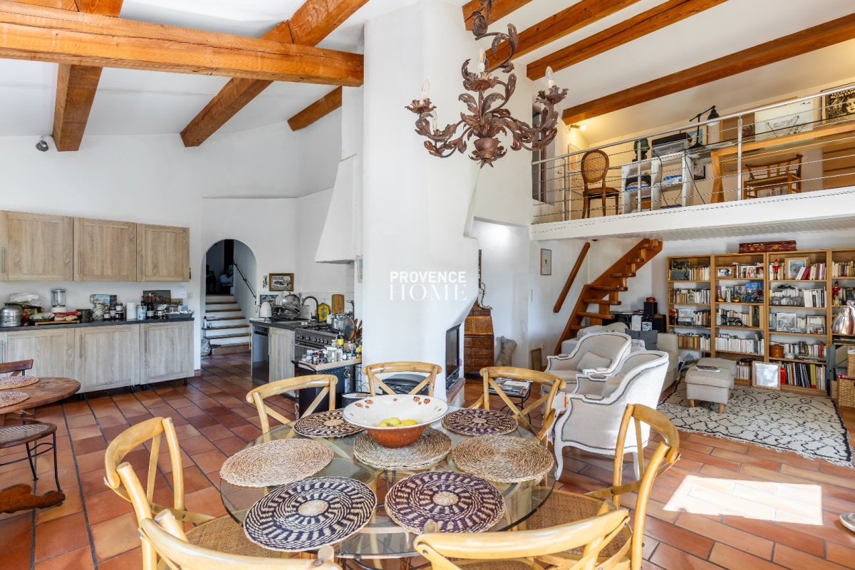 Luxury House for sale in L Isle-sur-La-Sorgue, 785 000 €, Photo 3