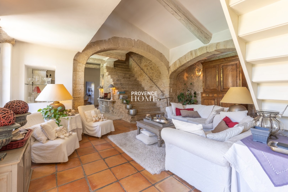 Luxury House for sale in Taillades, 725 000 €, Photo 3