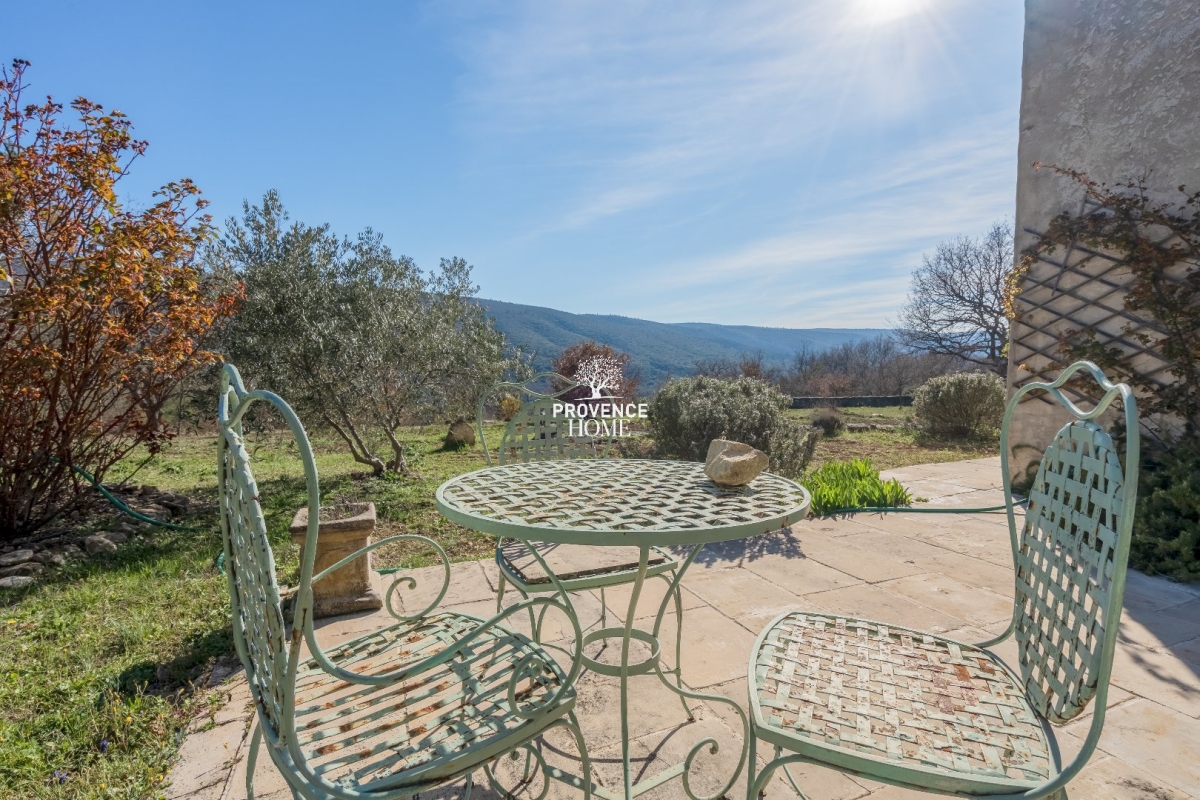Maison de luxe à vendre à Lacoste, 1 380 000 €, Photo 4