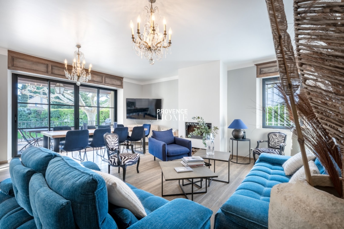 Maison de luxe à vendre à Cheval-Blanc, 925 000 €, Photo 4