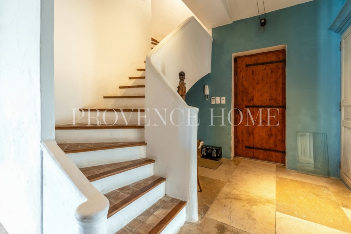 Luxury House for sale in Gordes, 1 700 000 €, Photo 5