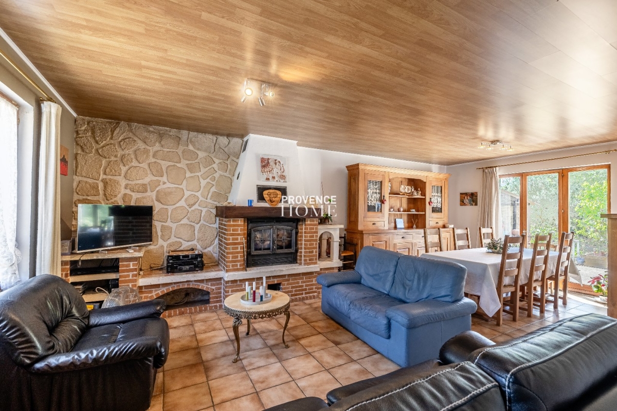 Maison de luxe à vendre à Lacoste, 490 000 €, Photo 5