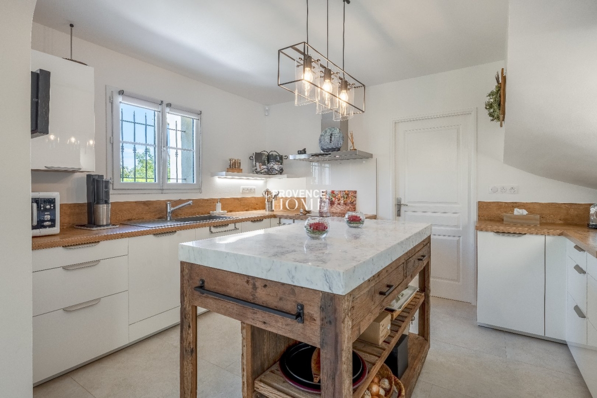 Luxury House for sale in Saumane-de-Vaucluse, 1 070 000 €, Photo 5