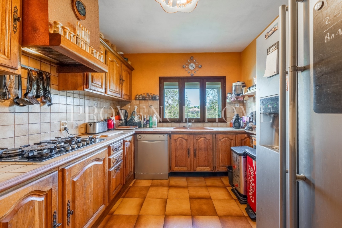 Luxury House for sale in Cabrières-d'Avignon, 530 000 €, Photo 6