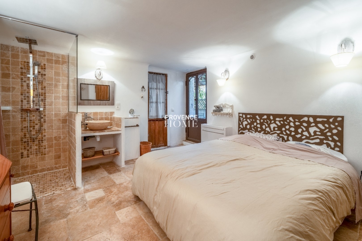 Luxury House for sale in Saint Saturnin les Apt, 330 000 €, Photo 6